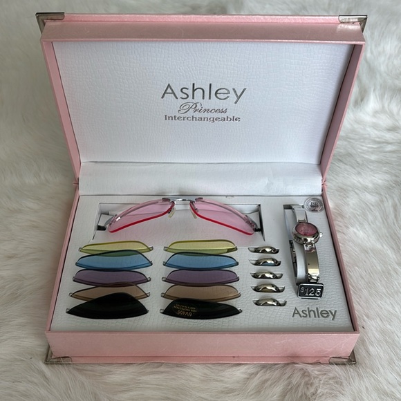 Accessories - Ashley, interchangeable sunglasses and watch set